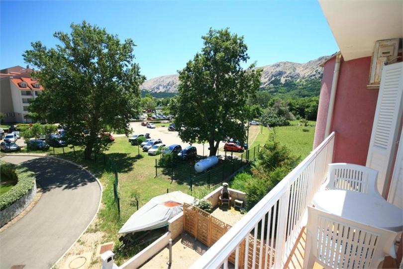 Beautiful Apartment Lovorka 6 , Baska, Krk Buitenkant foto